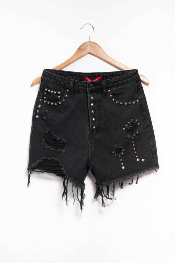 SHORT BLACK