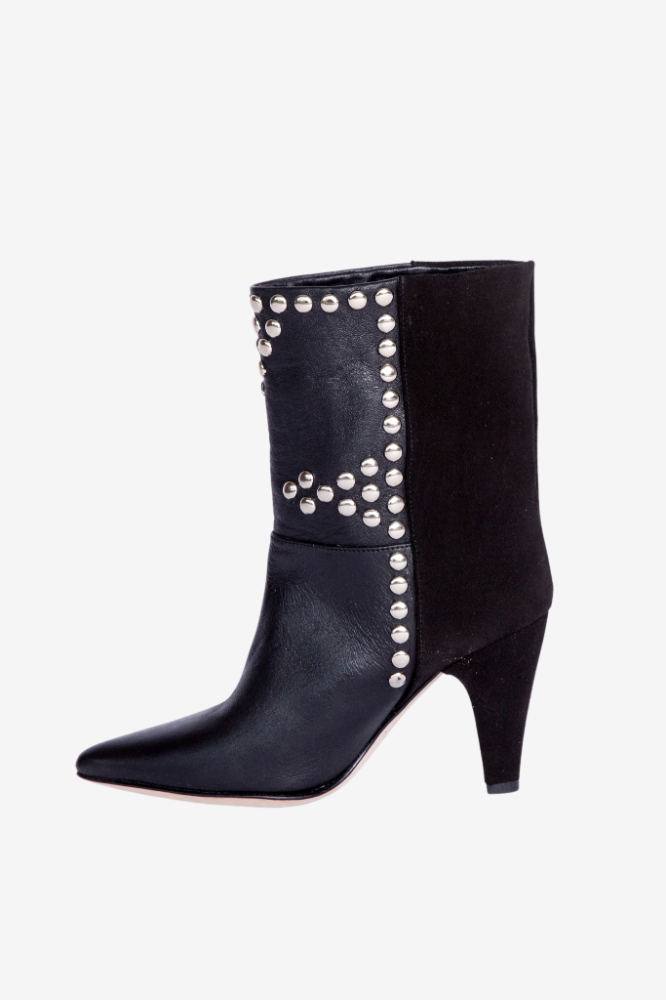 STUDS BOOTS